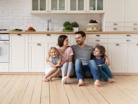 cocina con familia y sin perrito
